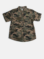 YK Boys Olive Green & Black Regular Fit Camouflage Print Casual Shirt